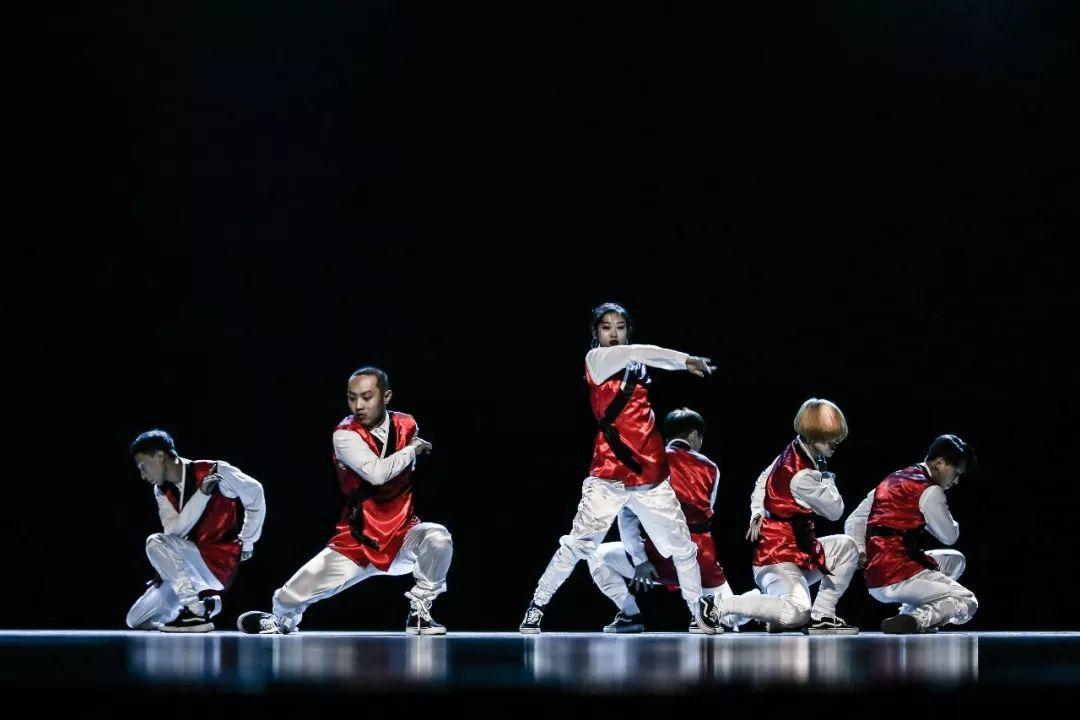 “第二届全国街舞创作作品展演”及“首届粤港澳大湾区街舞青年交流会”将于11月中旬在广州隆重举办