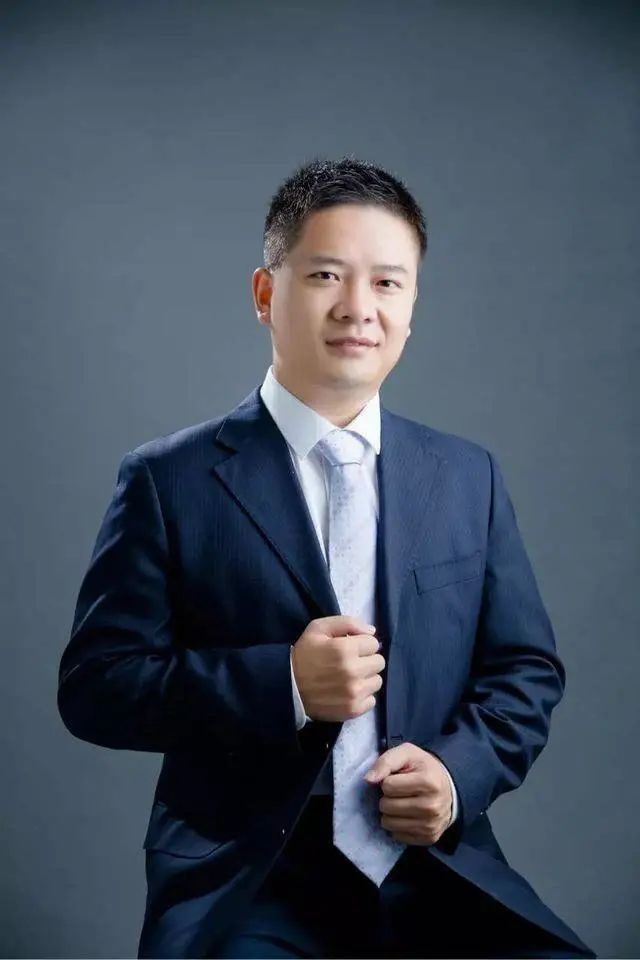 【共青团新闻联播】给机会指方向!政协委员为这个庞大群体代言! 【共青团新闻联播】给机会指方向!政协委员为这个庞大群体代言!
